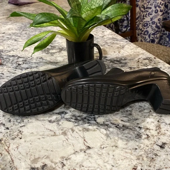 Fossil Black Slip On’s Size 41 - Picture 6 of 7